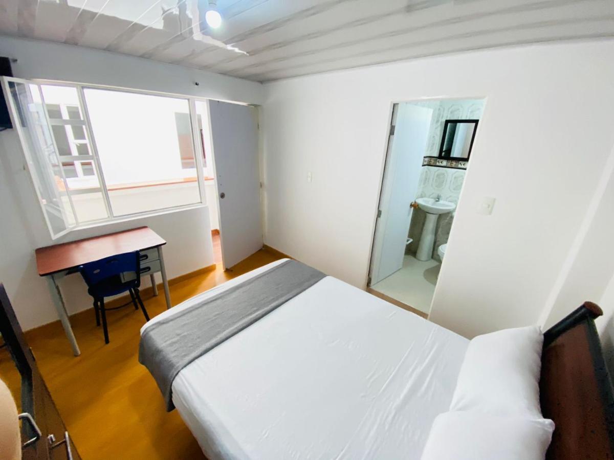 Casa Coral Hotel Богота Екстериор снимка