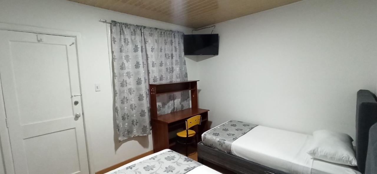 Casa Coral Hotel Богота Екстериор снимка