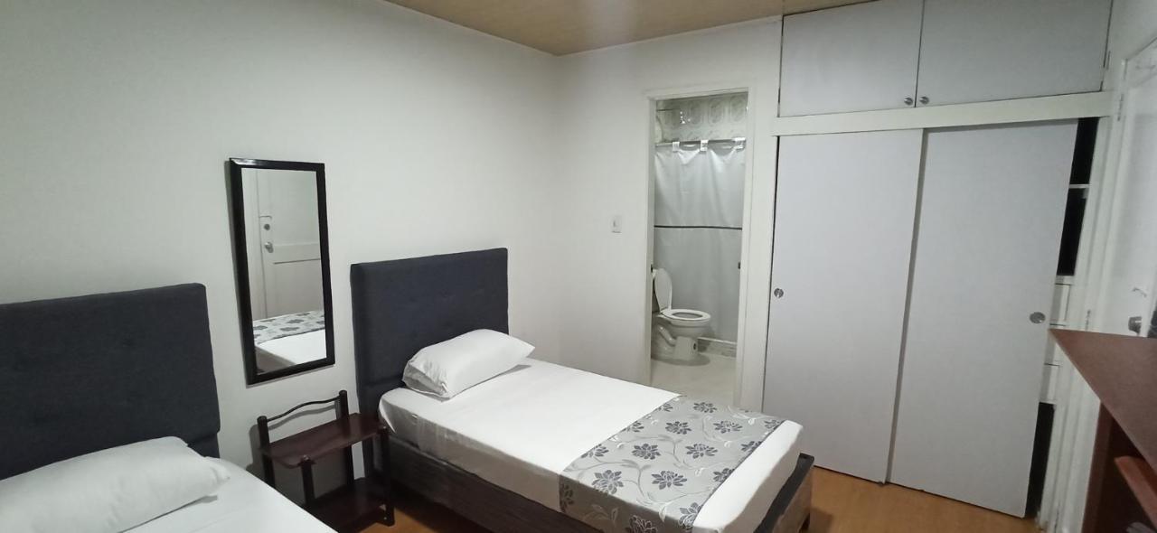 Casa Coral Hotel Богота Екстериор снимка